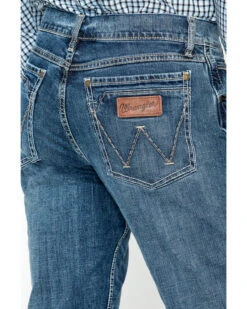 Wrangler Retro Men's Layton Medium Wash Low Rise Slim Bootcut Jeans -Western Desert Shop 010J86 N9 P5