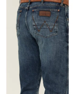 Wrangler Retro Men's Hereford Medium Wash Stretch Slim Straight Jeans 8 Wrangler Retro Men's Hereford Medium Wash Stretch Slim Straight Jeans -Western Desert Shop 2000346855 400 P4