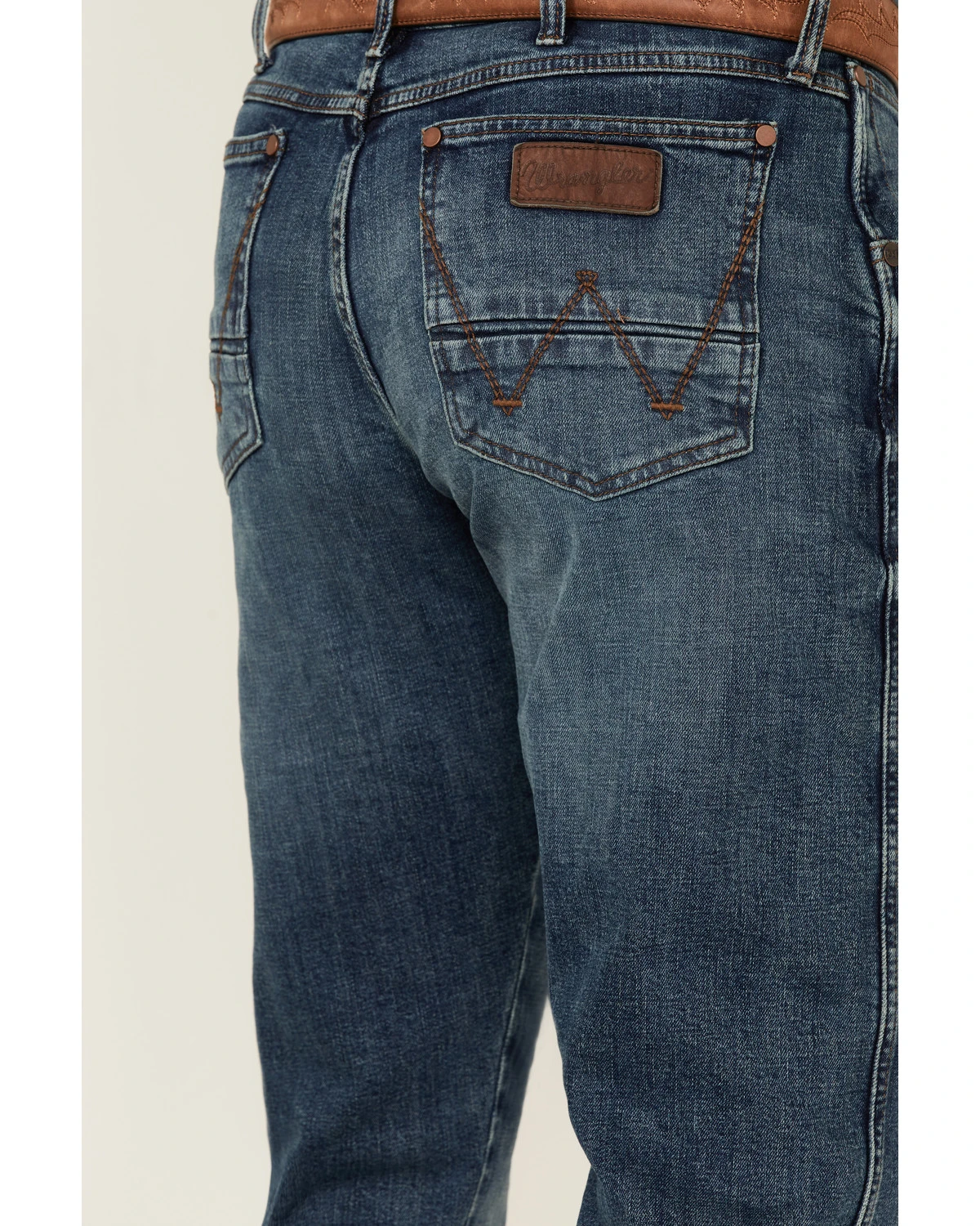 Wrangler Retro Men's Hereford Medium Wash Stretch Slim Straight Jeans 5 Wrangler Retro Men's Hereford Medium Wash Stretch Slim Straight Jeans - Image 4