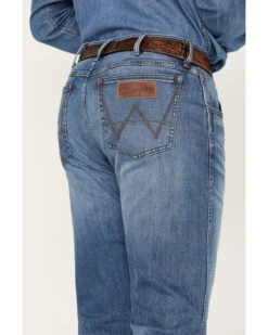 Wrangler Retro Men's Llano Light Medium Wash Stretch Slim Bootcut Jeans -Western Desert Shop 2000365069 413 P4