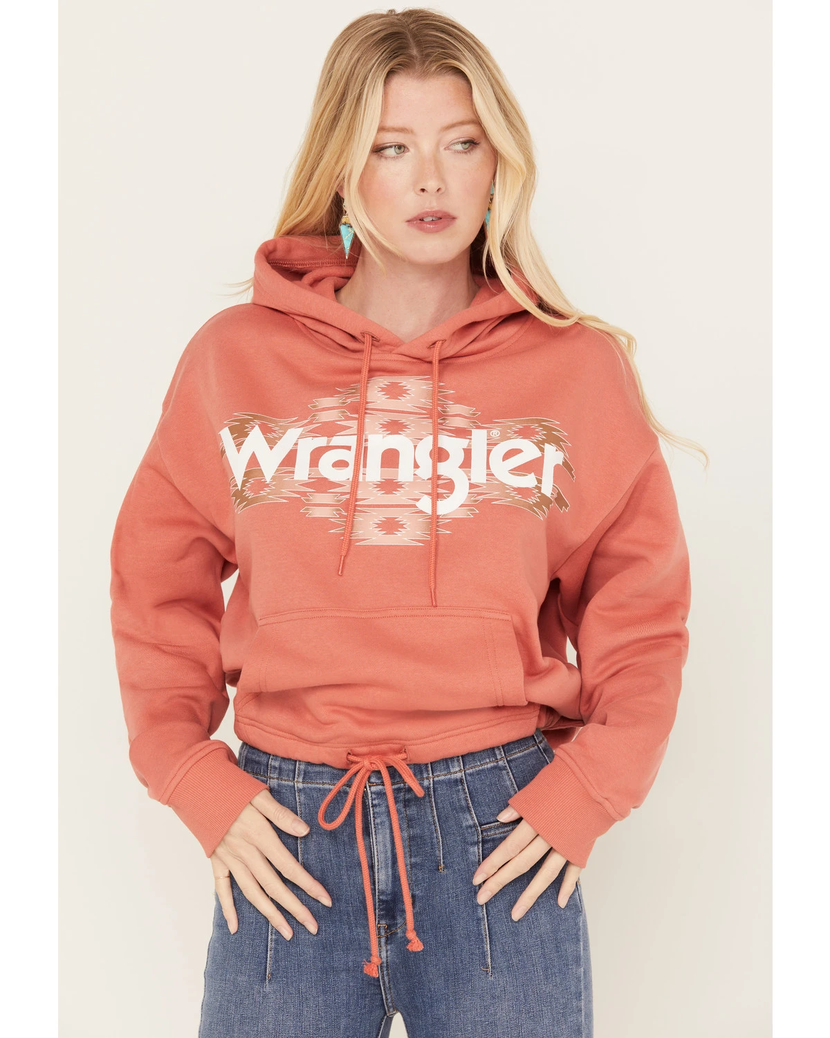 Wrangler Retro Women's Southwestern Print Logo Cropped Long Sleeve Hoodie 3 Wrangler Retro Women's Southwestern Print Logo Cropped Long Sleeve Hoodie