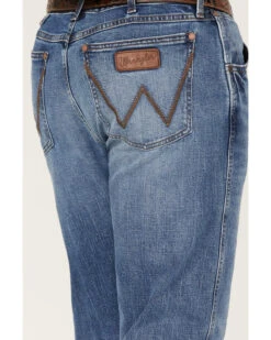 Wrangler Retro Men's Deerstalker Medium Wash Relaxed Bootcut Stretch Denim Jeans -Western Desert Shop 2000384264 400 P4